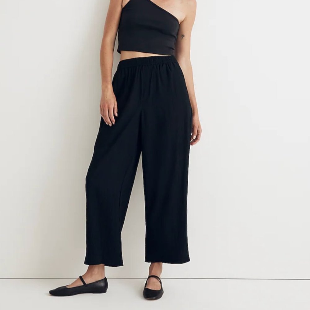 Crinkled Crepe Straight-Leg Crop Pants